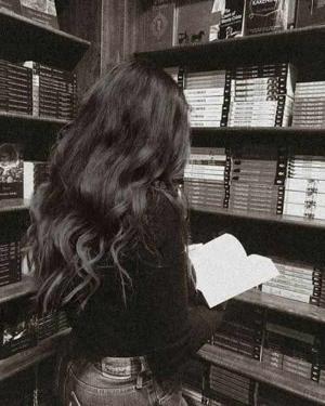 Ridh_writes 🪷 logo