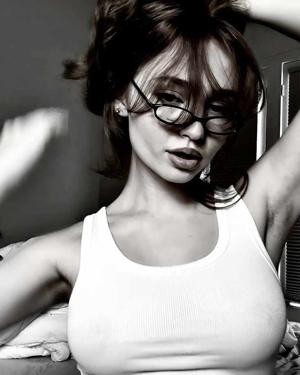 The Preety Lady logo