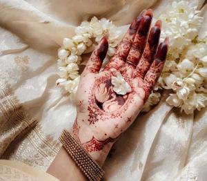 |7.| The Mehendi Ceremony 🌿