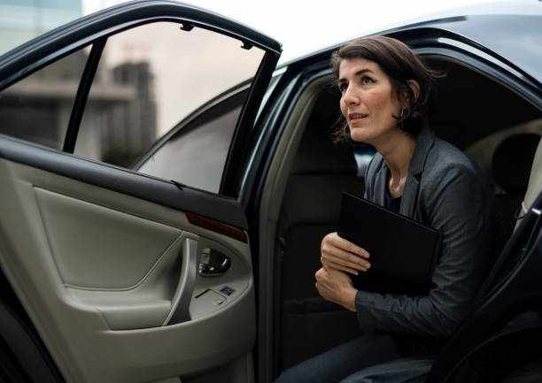 How Can Luxury Transportation Services Transform Your Corporate Travel?