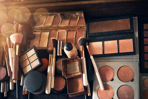 What Makes a Quality Lip Pencil Essential for Every Modern Makeup Kit?