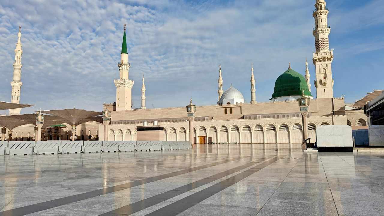 Premium Umrah Packages: Your Complete Guide to a Meaningful Journey