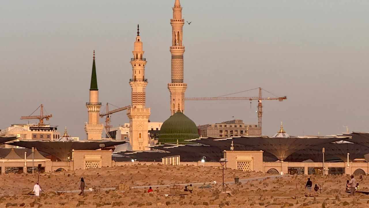 4 Star Deluxe Umrah Packages 2026: The Complete Guide