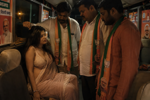 Campaign Bus Me Logo Ne Milkar Choda ( People Fucked Me Together In The Campaign Bus)