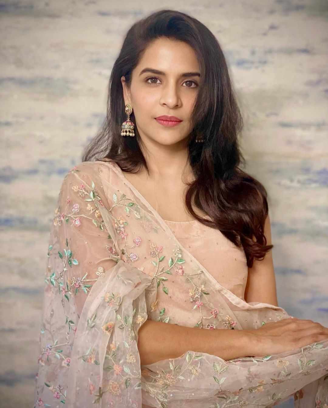 24-year-old, Manvi is the eldest daughter of Kushal and Chandra
