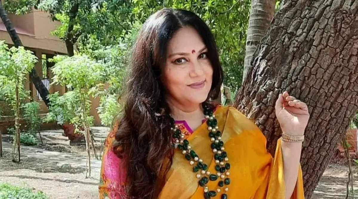 A 45- years- old, typical Bengali lady, and mother of Ishaan