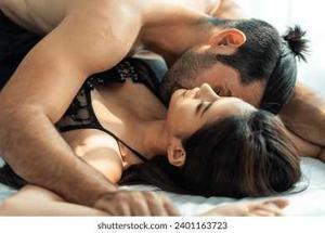 Haan... yes! Chuso ise, meri gandi Rani!🥵🌶️