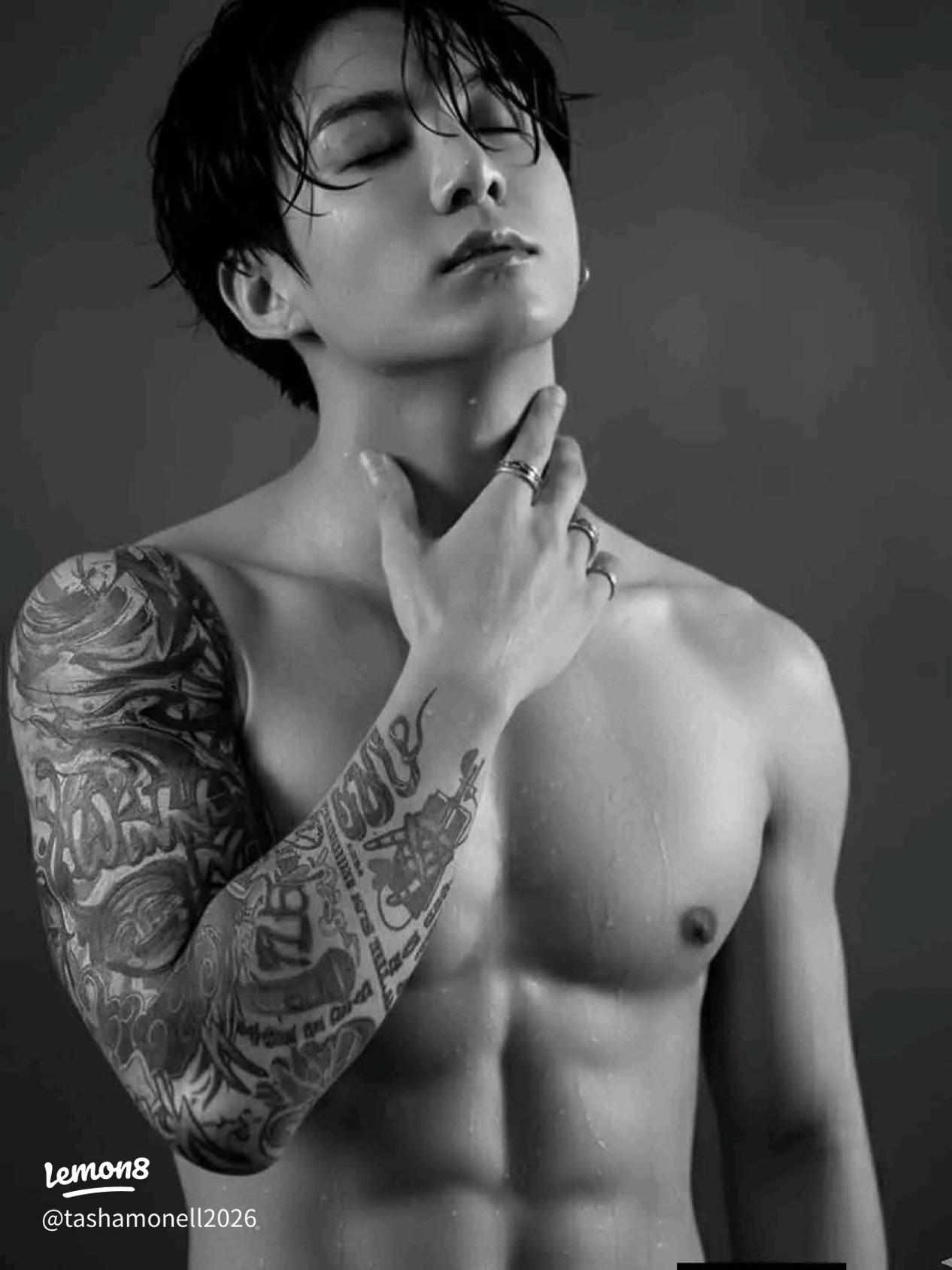 Pleasing himself with ur bra and panties