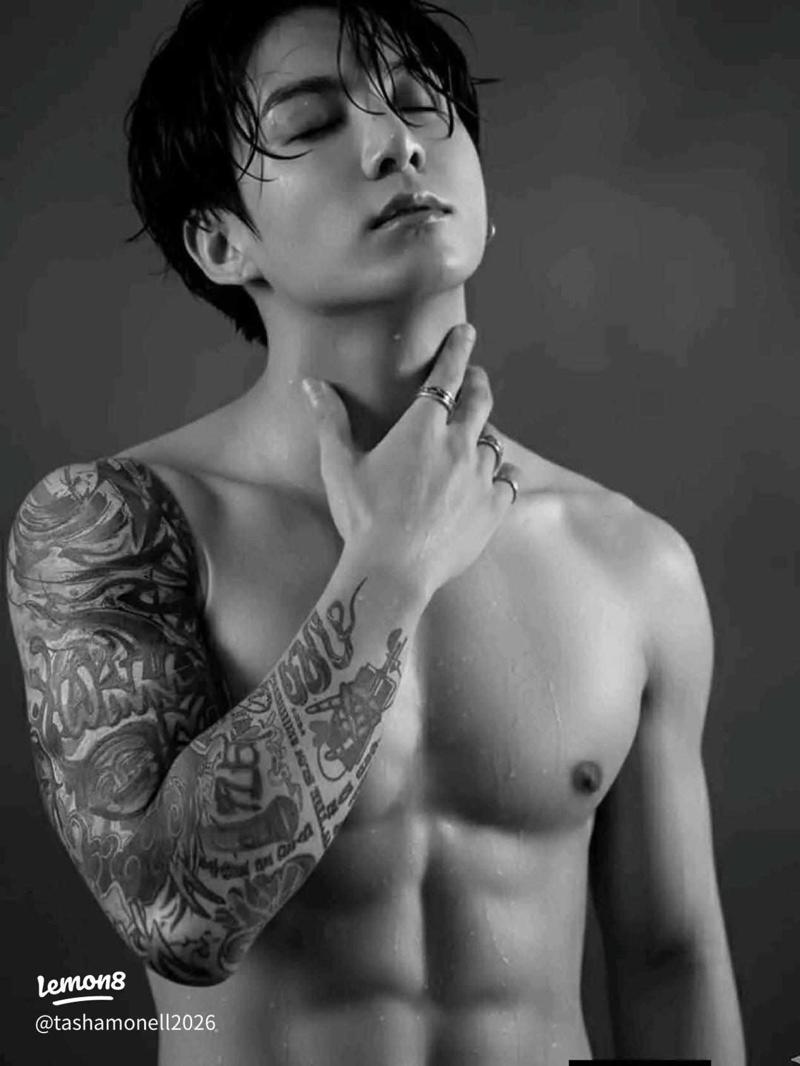 Pleasing himself with ur bra and panties