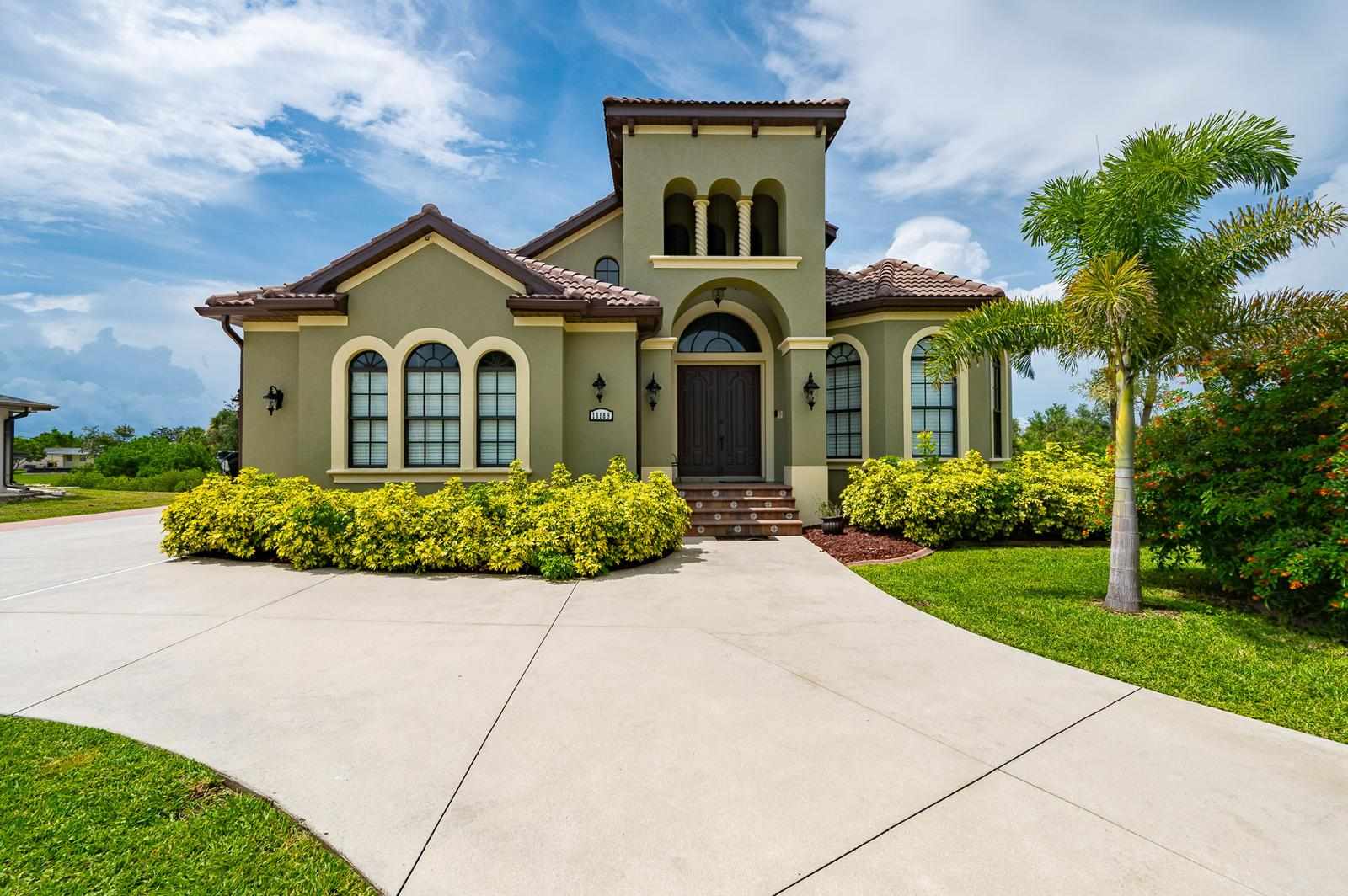 Buying a house in Florida: Costs besides the purchase price