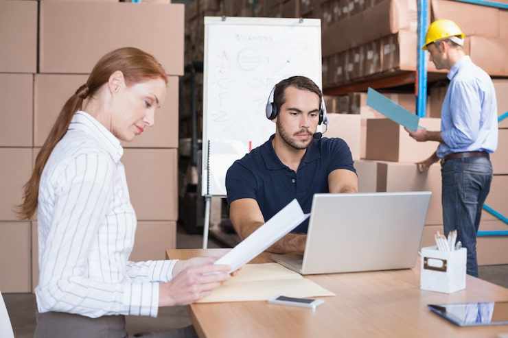 Parcel Contract Negotiation: Save on Shipping Costs