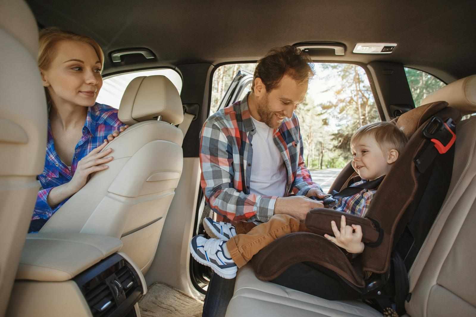 Making Family Road Trips in Dubai Memorable with Car Rentals