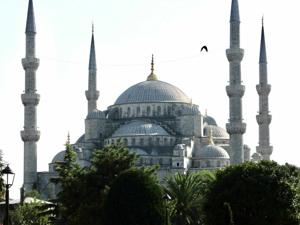A Mesmerizing Journey to Istanbul, Turkey: A Tale of Affordable Travel and Unforgettable Experiences