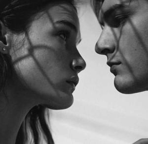 कॉन्ट्रैक्ट