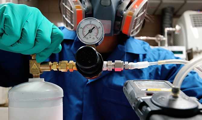 How Gas Detector Calibration Ensures Workplace Safety