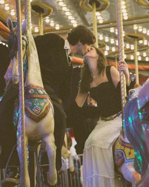 French kiss on giant wheel 💋🔥