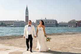 Venice Vows: A Dreamy Destination for Elopement Romance