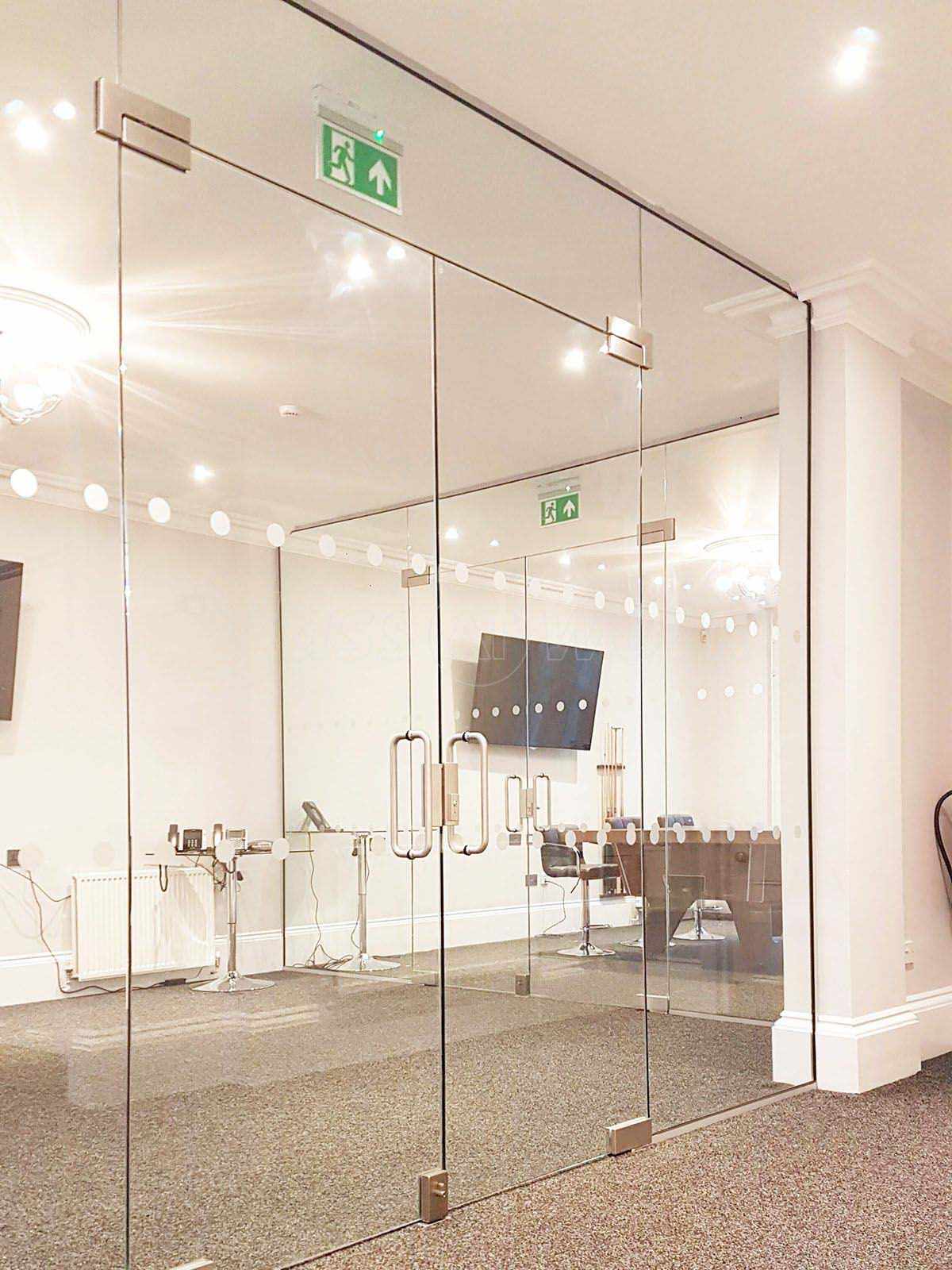 Glass Partition for Office – Smart, Stylish, and Functional Workspace Solutions by Srivenuglass