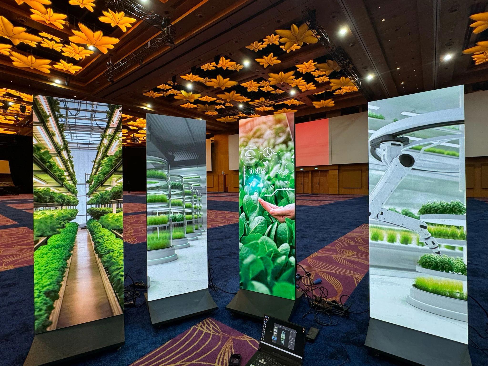 Interactive Digital Signage Kiosk - Engage Your Audience with Touch Technology
