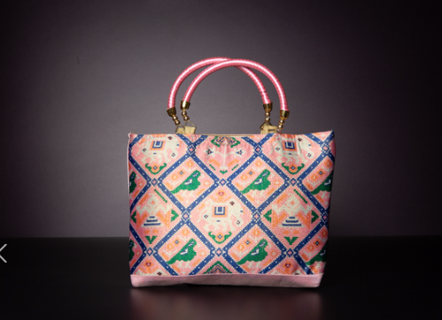 Elevate Your Celebration: Thoughtful Return Gifts for Mature Guests