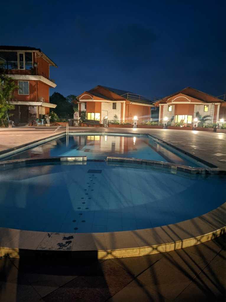 Experience Love and Luxury: 5-Star Mahabaleshwar Hotels for Couples
