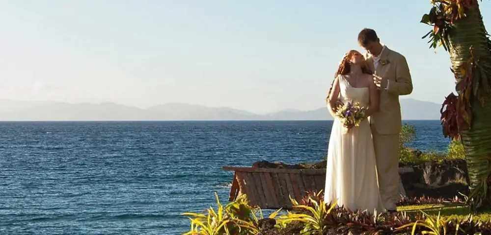 Romantic Escapes and Weddings in Fiji