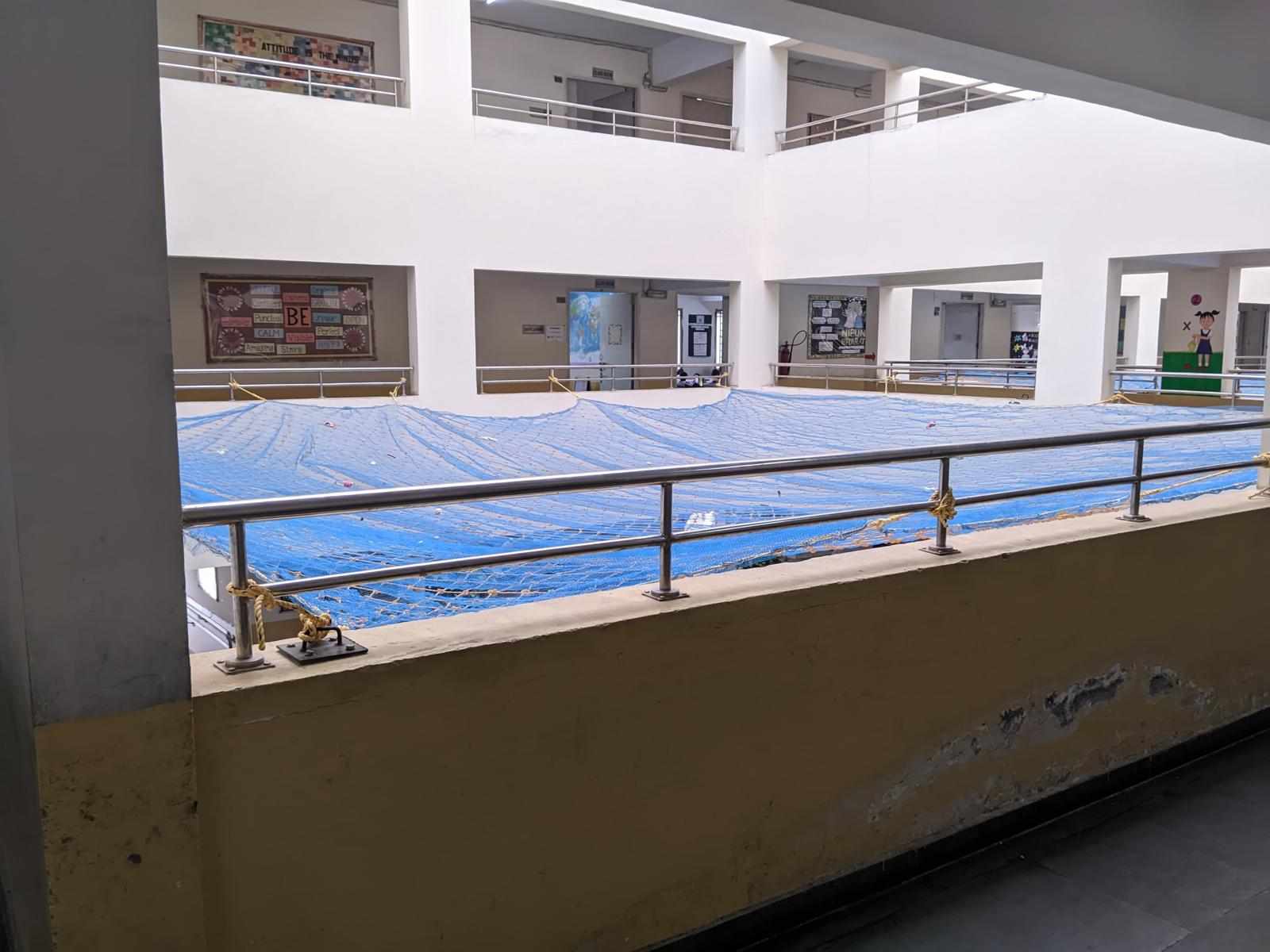 Does the rain wet your books?