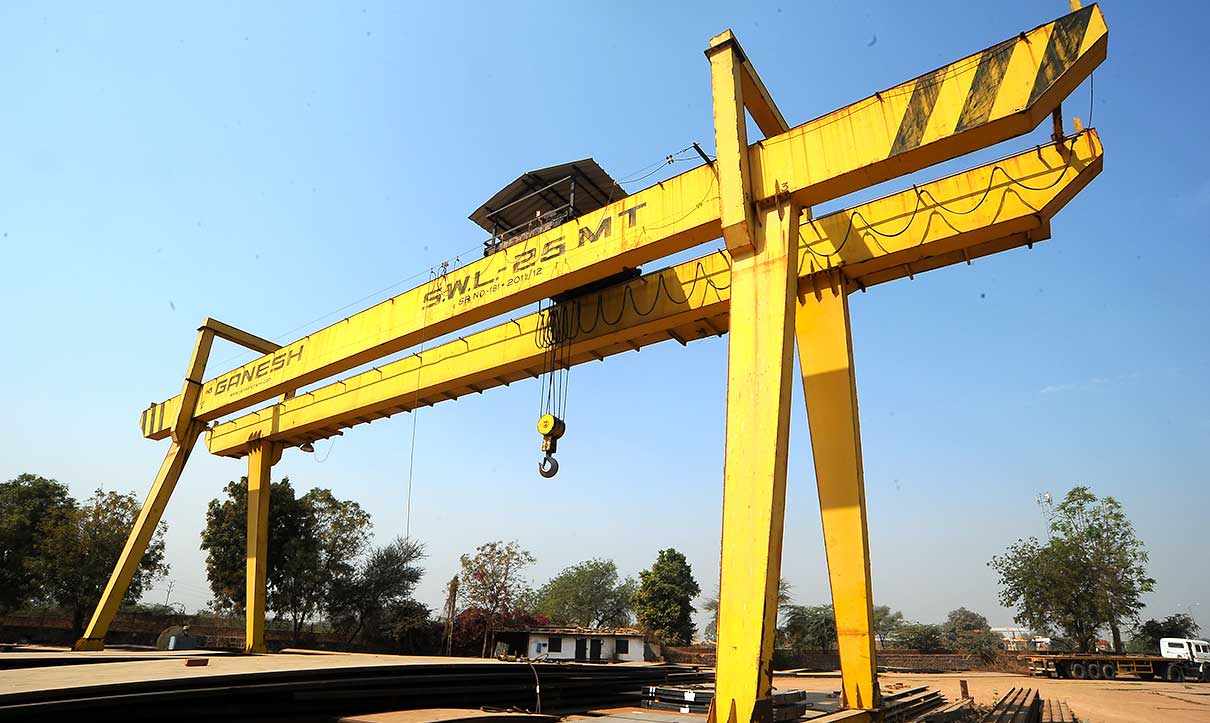 Durable Double Girder Goliath Cranes by Ganesh Engineering