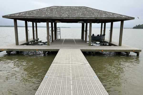 Boat Houses: Everything You Need to Know Before You Buy or Build