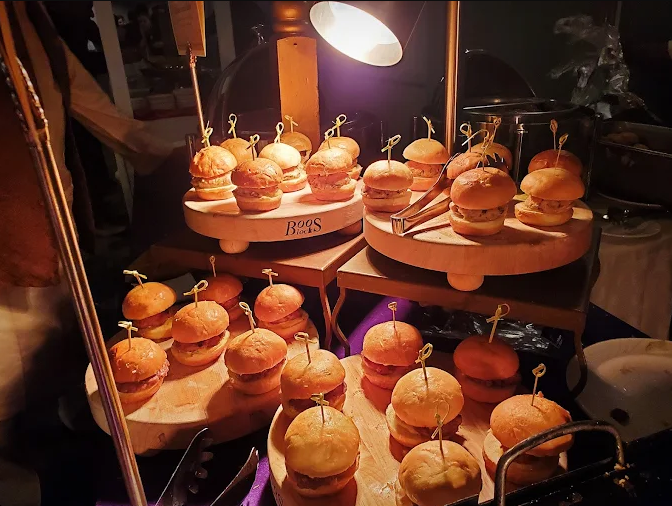 How to Prepare an Interactive Catering Menu in NYC that Guests Will Remember