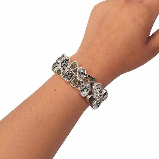 7 incredible Super Seven Jewelry Designs for Every Occasion