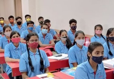 NEET Crash Course In Gorakhpur, NEET Coaching In Deoria & NEET Coaching In Basti: Complete Guide for Medical Aspirants