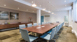 Why Booking a Creative Meeting Space in London Can Boost Productivity