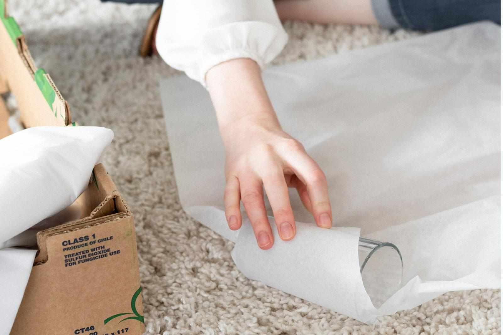 How to Pack Glasses When Moving