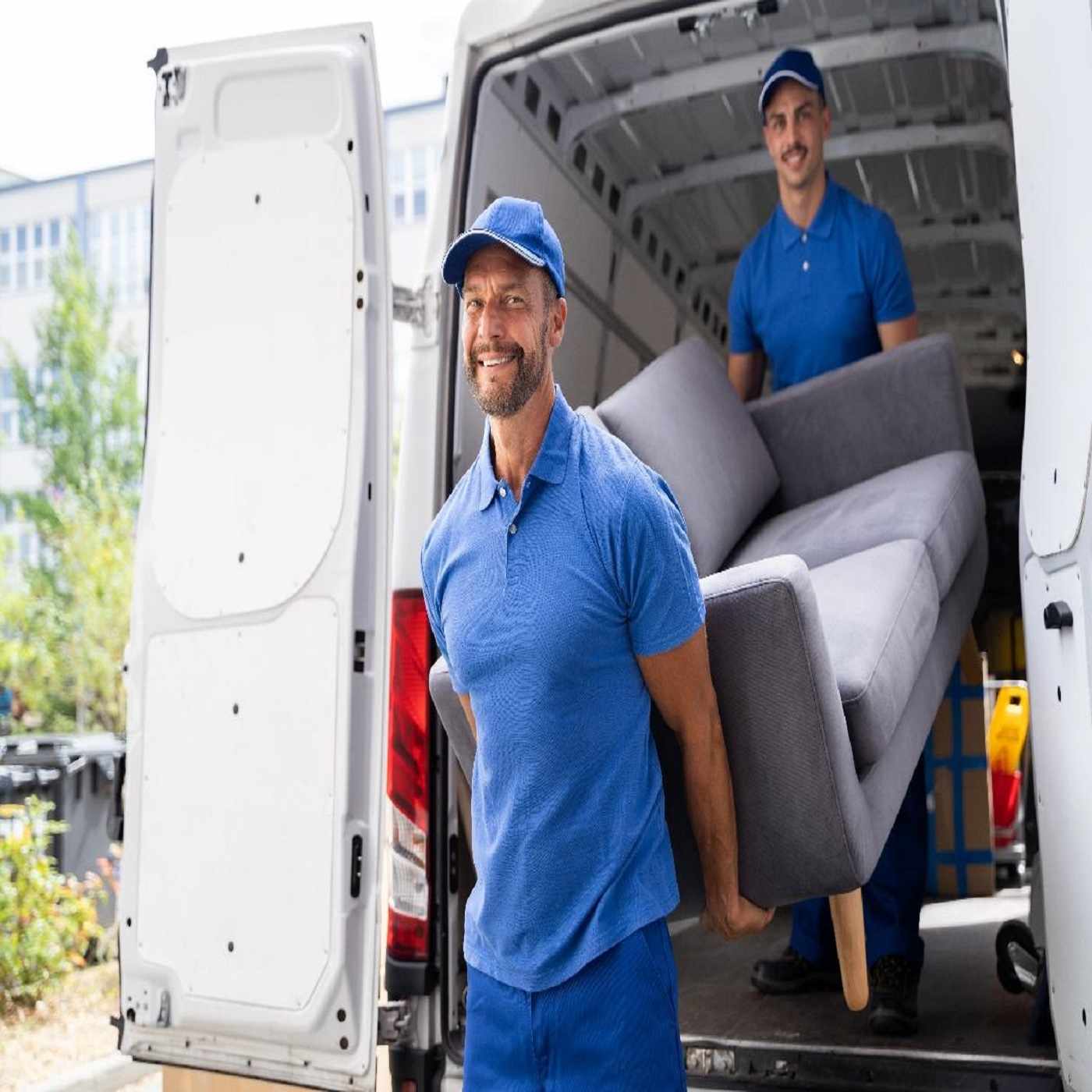 Selling Furniture Before A Move: A Step By Step Guide