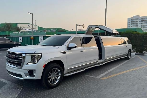 Dubai City Ride Tour in Limousine