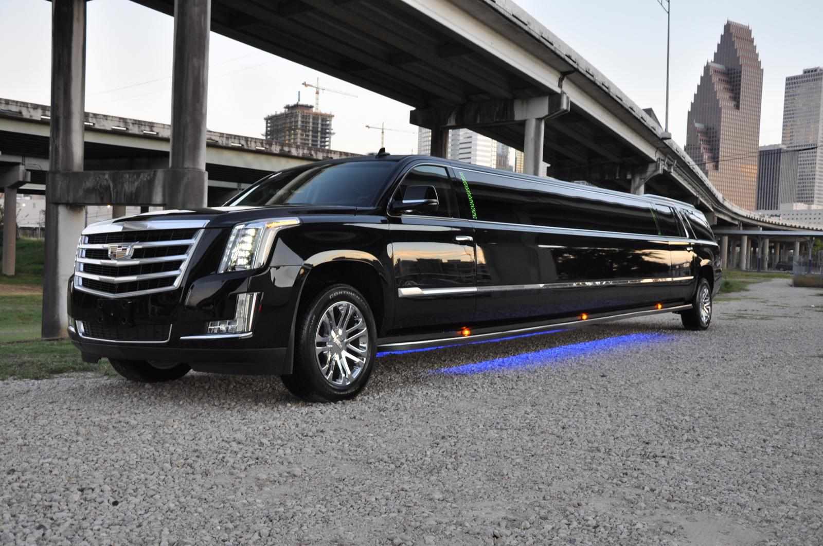 Airport Limousine Dubai Executive Car Rental VIP Chauffeur & Luxury Limousine Services