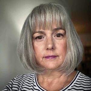 Embrace Elegance: Silver Wigs with Full Coverage for a Flawless Look