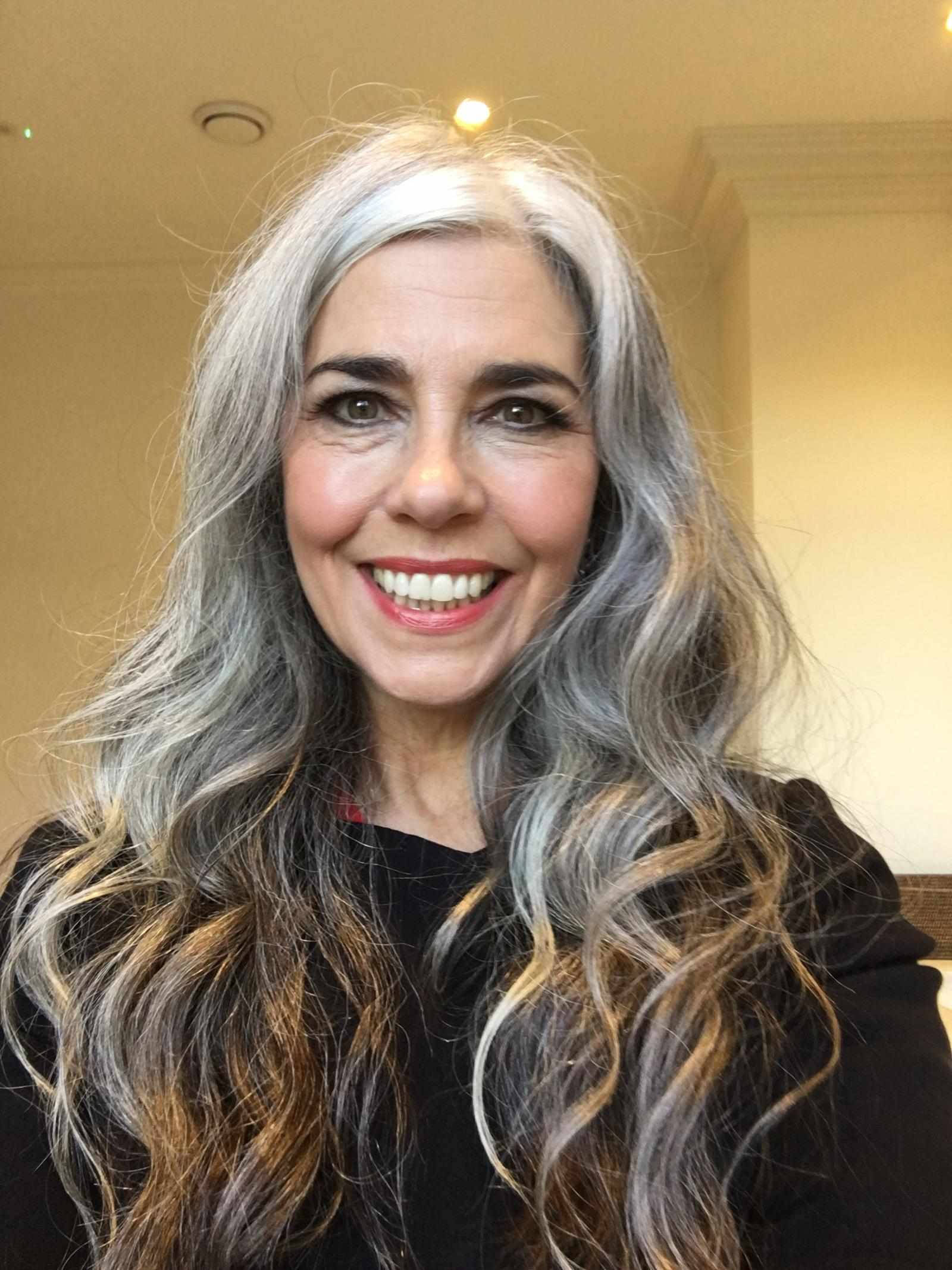 Effortless Elegance: Creative Ways Older Women Use Hair Pieces