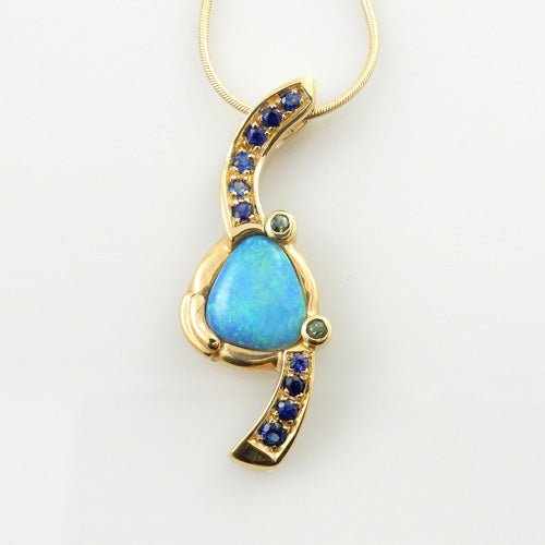 Opal Pendants: How to Choose the Perfect Gemstone Jewelry
