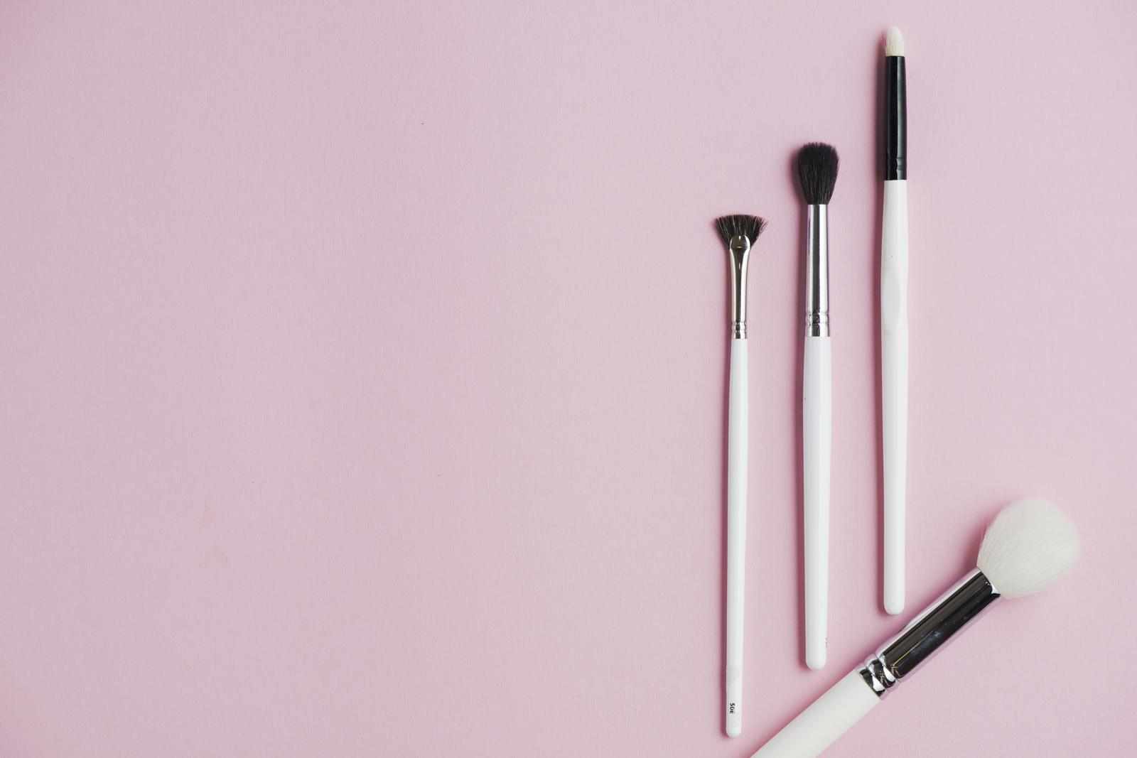 Discover the Best Custom Lash Brushes and Buy Eyelash Brush Online