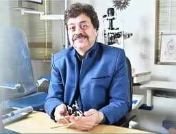 Lasik Eye Surgeon in Delhi