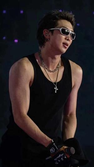 Extended Dark Namjoon Fanfic: "Unwanted Cravings"