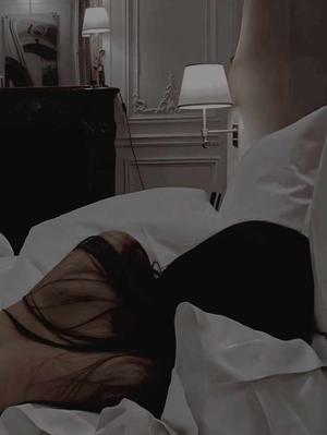 One night stand (18+)🔥