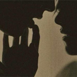 FRIENDS WITH BENIFITS (18+)