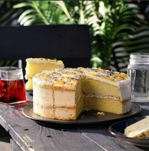 Trusted Cake Suppliers UK for Wholesale Cakes & Treats