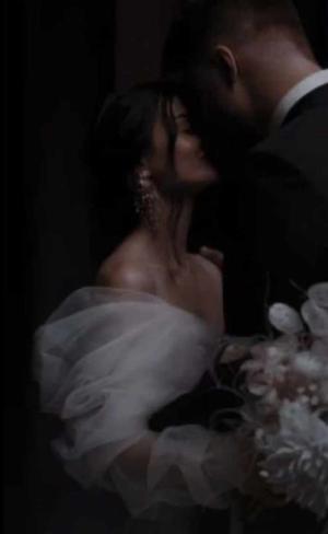 Intense kiss in the parking