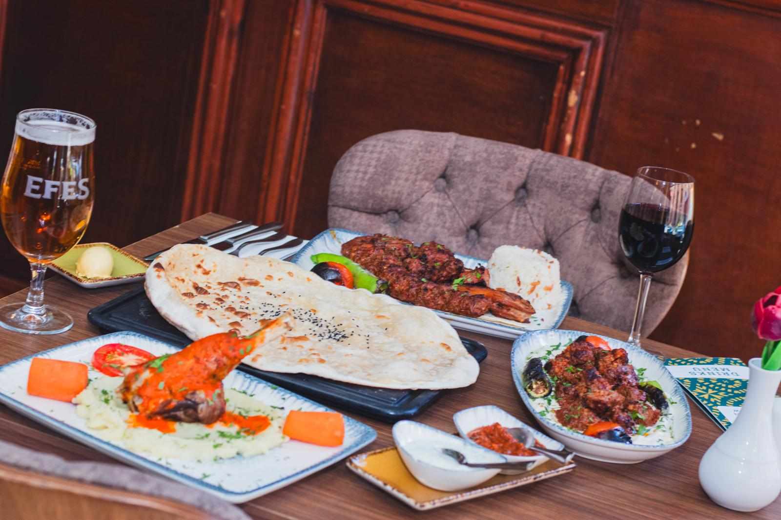 Cocktail Bar Glasgow – Elevate Your Evenings at Turkiye EFES Restaurant