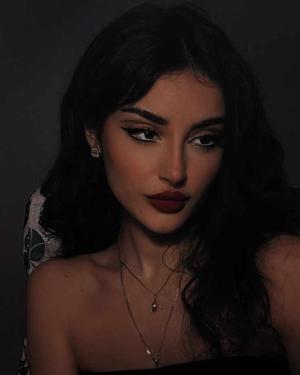 Shadowed.quills logo