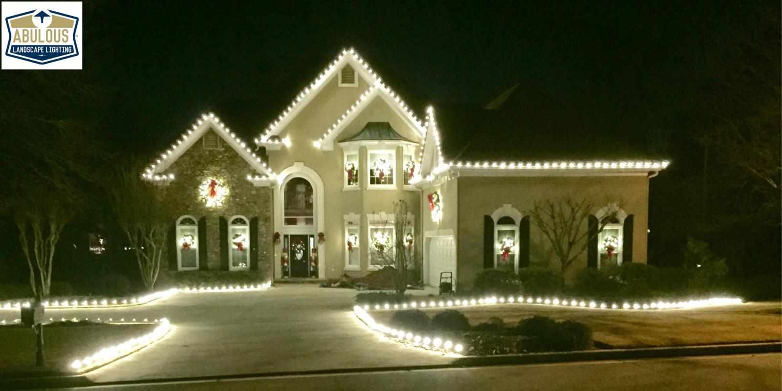 Comparison: Wired vs. Battery-Powered Outdoor Lighting Systems for 2025